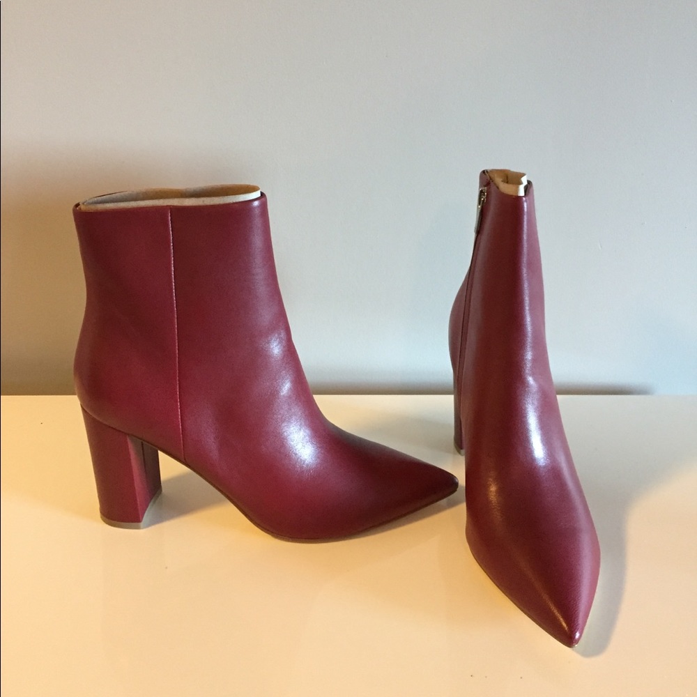 Marc Fisher Ulani ankle booties Dark Red 10
